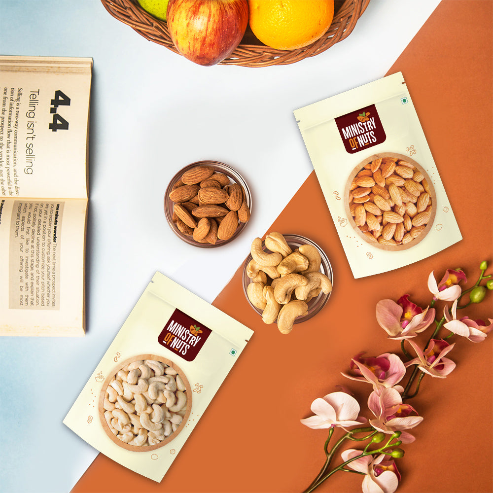 
            
                Load image into Gallery viewer, California Almonds &amp;amp; Whole Cashews (400g)
            
        